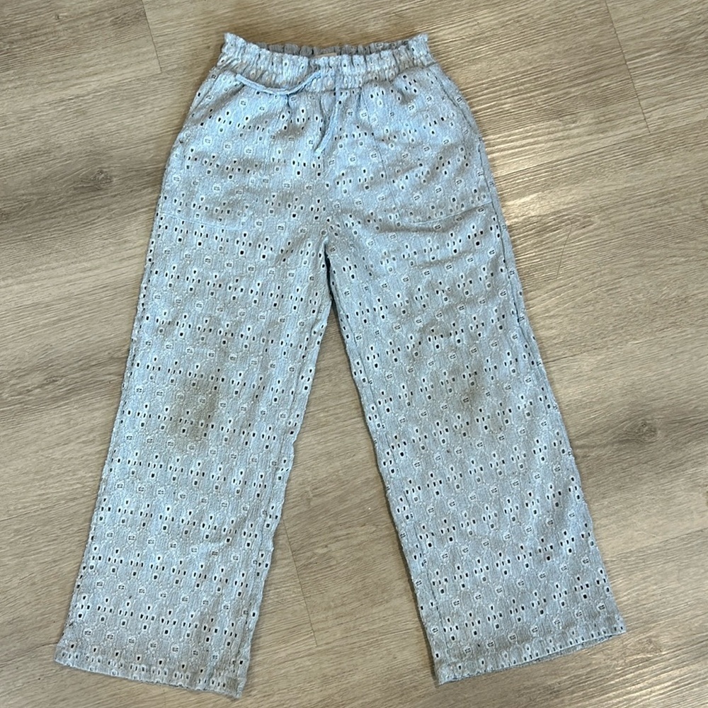 Zara girls eyelet crop pants